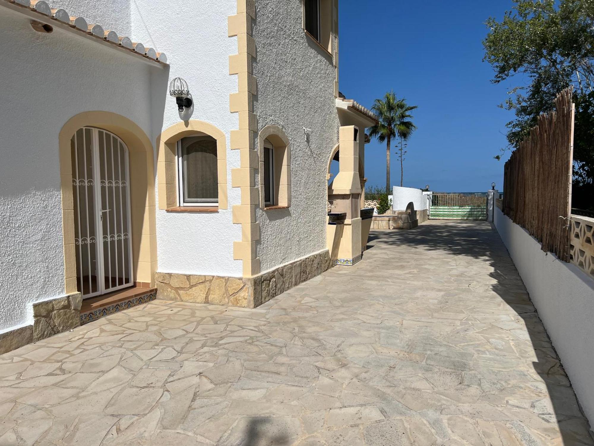 Chalet En La Playa Con Piscina Privada - Holavivienda Inmobiliaria Denia Exteriér fotografie